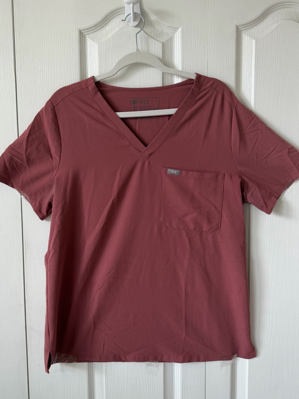 FIGS Scrub Top Women’s Large Mauve